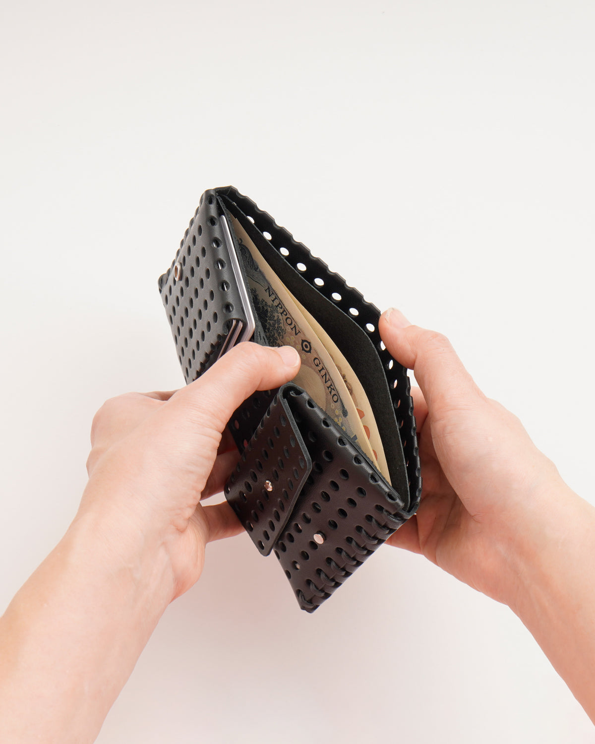 Kago Short Wallet