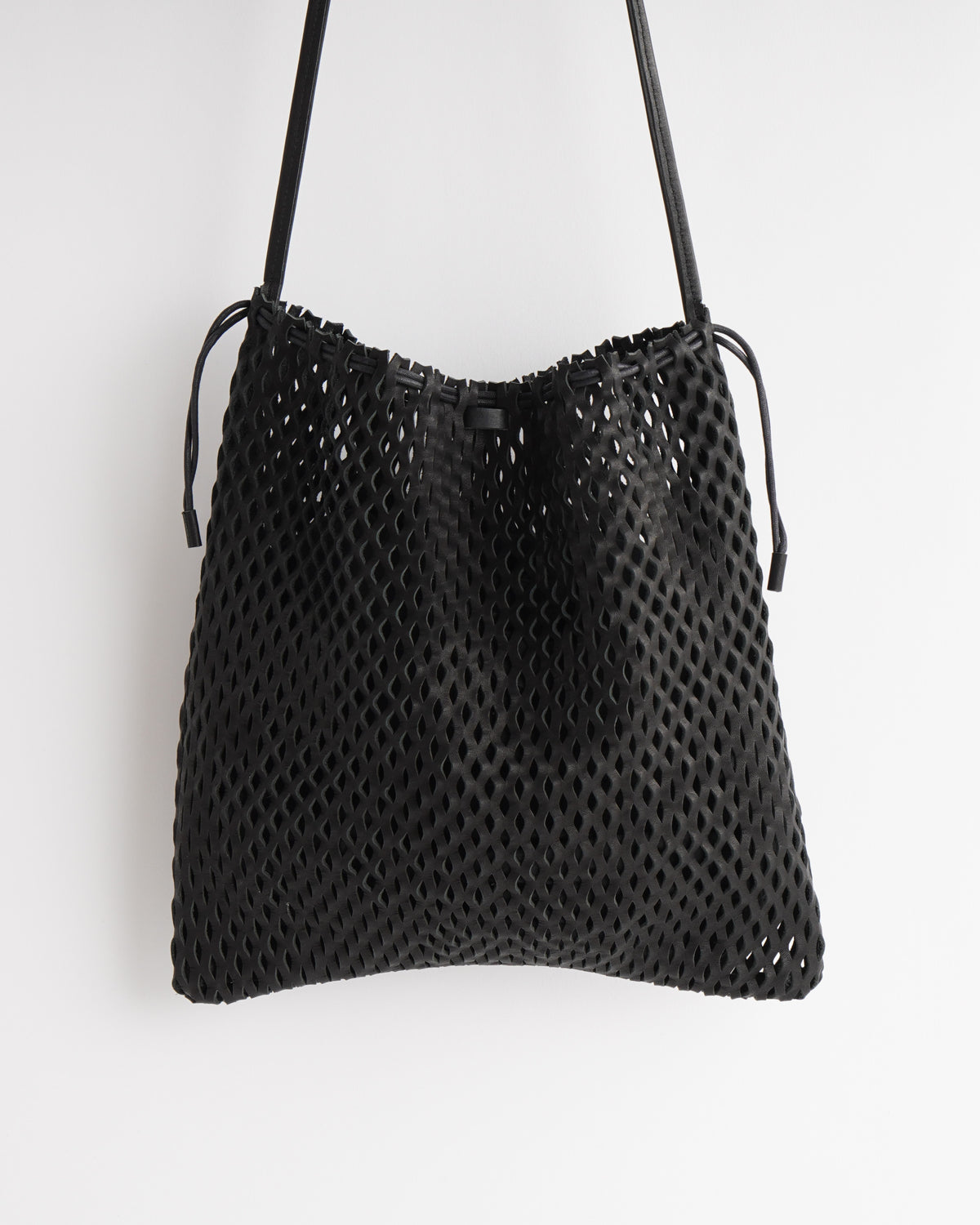 Net Shoulder Bag L