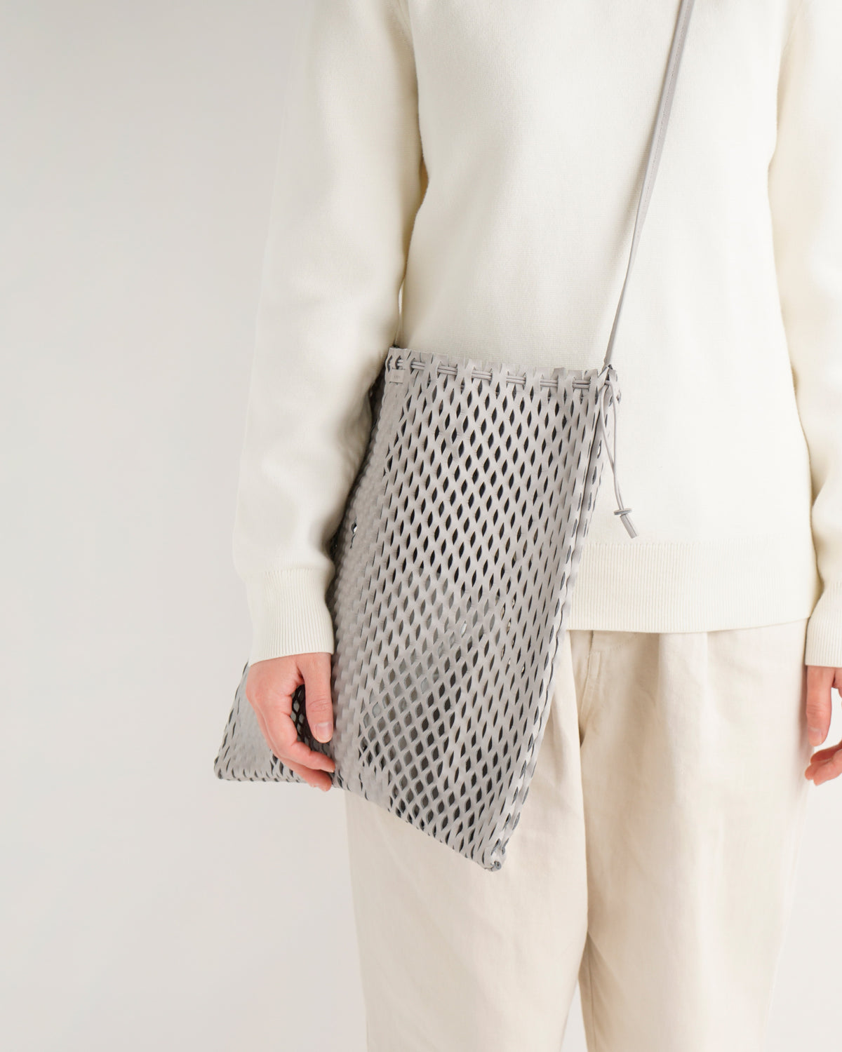 Net Shoulder Bag L