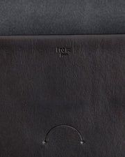 Seamless Shoulder Case